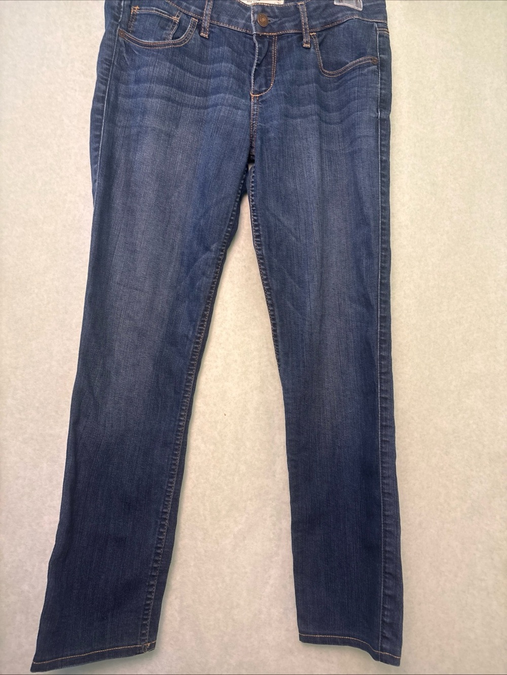Abercrombie & Fitch Women's Dark Blue Straight-Leg Jeans size 4L 27/31